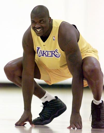 第21圈，诺里斯连过安东内利、塞恩斯、斯特罗尔、劳森，直接上到第4。（第21圈，诺里斯连超安东内利、塞恩斯、斯特罗尔与劳森，一举升至第4位）