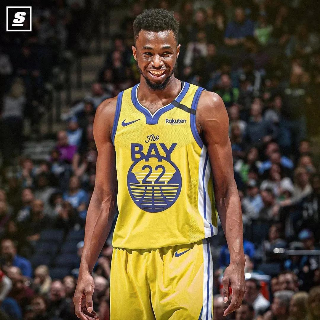 小孩哥！17岁卡尔成为欧冠最年轻连续3场进球球员（17岁小将卡尔欧冠三连场进球，成史上最年轻达成者）