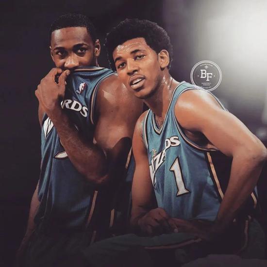 曼联防线稳固零封曼城德比胜利（曼联铁壁零封曼城，德比战告捷）